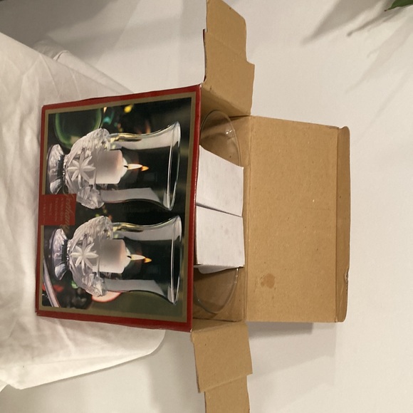 Gorham Angels Of Peace Hurricanes, Set Of 2 (Includes 2 Candels) - Picture 4 of 9